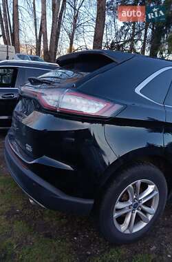 Внедорожник / Кроссовер Ford Edge 2016 в 