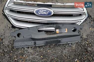 Внедорожник / Кроссовер Ford Edge 2016 в 