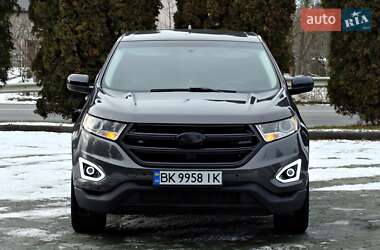 Позашляховик / Кросовер Ford Edge 2017 в 