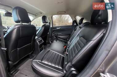 Позашляховик / Кросовер Ford Edge 2021 в 