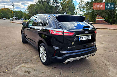 Внедорожник / Кроссовер Ford Edge 2018 в 