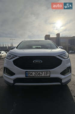 Позашляховик / Кросовер Ford Edge 2020 в Рівному