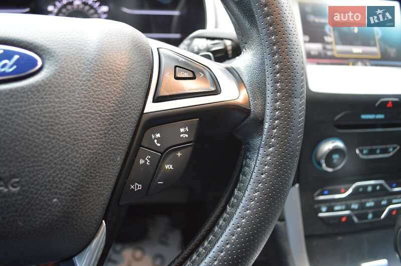 Позашляховик / Кросовер Ford Edge 2015 в Львові