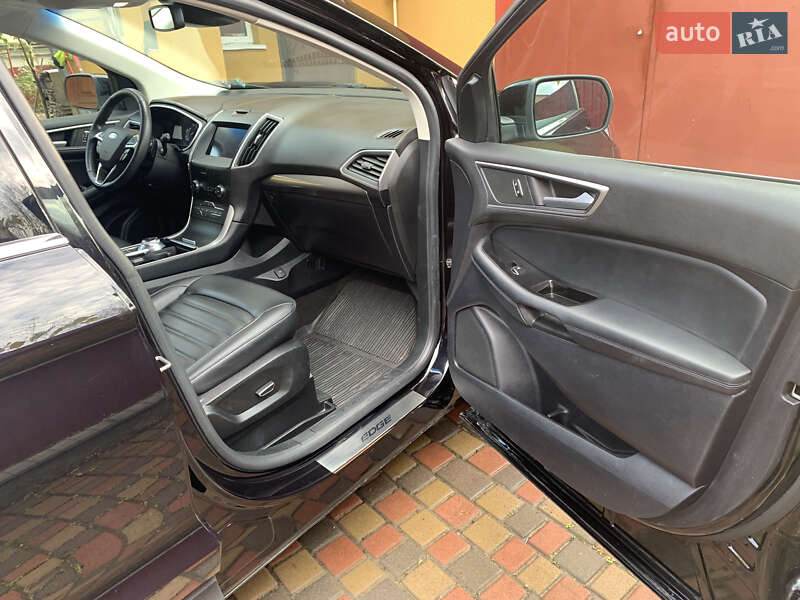 Внедорожник / Кроссовер Ford Edge 2019 в Ровно