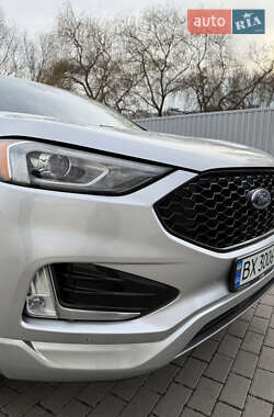 Внедорожник / Кроссовер Ford Edge 2018 в 