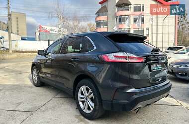 Позашляховик / Кросовер Ford Edge 2019 в Чернівцях