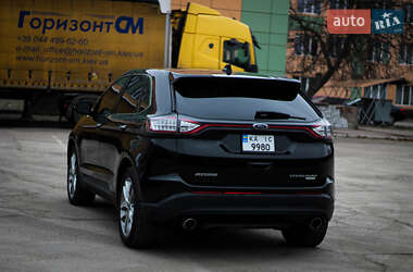 Внедорожник / Кроссовер Ford Edge 2015 в 