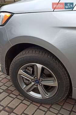 Позашляховик / Кросовер Ford Edge 2022 в Лубнах