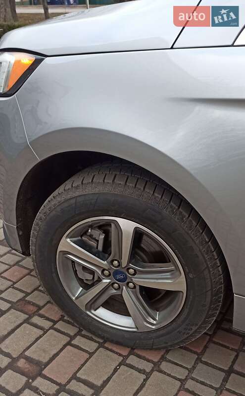 Позашляховик / Кросовер Ford Edge 2022 в Лубнах