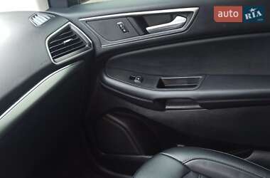 Внедорожник / Кроссовер Ford Edge 2022 в 