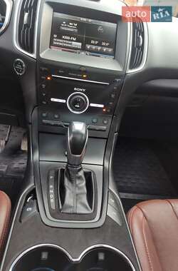 Внедорожник / Кроссовер Ford Edge 2015 в 