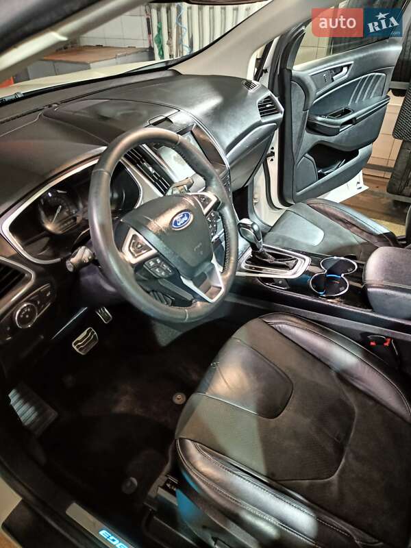 Внедорожник / Кроссовер Ford Edge 2016 в Ивано-Франковске