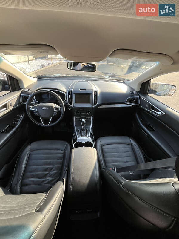 Внедорожник / Кроссовер Ford Edge 2017 в Синельниково