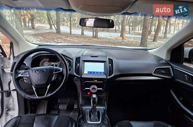 Внедорожник / Кроссовер Ford Edge 2018 в 