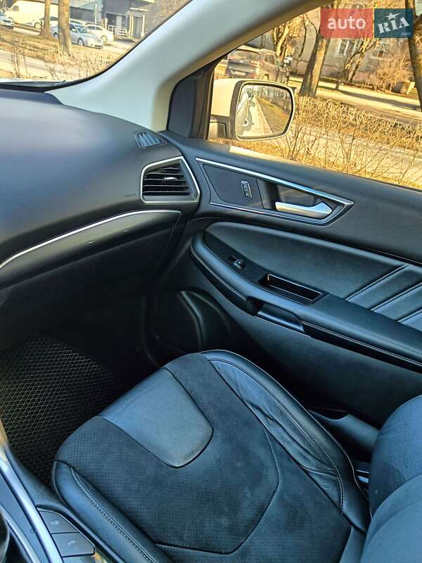 Внедорожник / Кроссовер Ford Edge 2016 в Ивано-Франковске