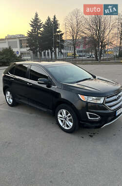 Внедорожник / Кроссовер Ford Edge 2015 в 