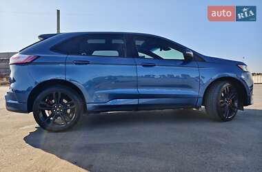 Внедорожник / Кроссовер Ford Edge 2018 в 