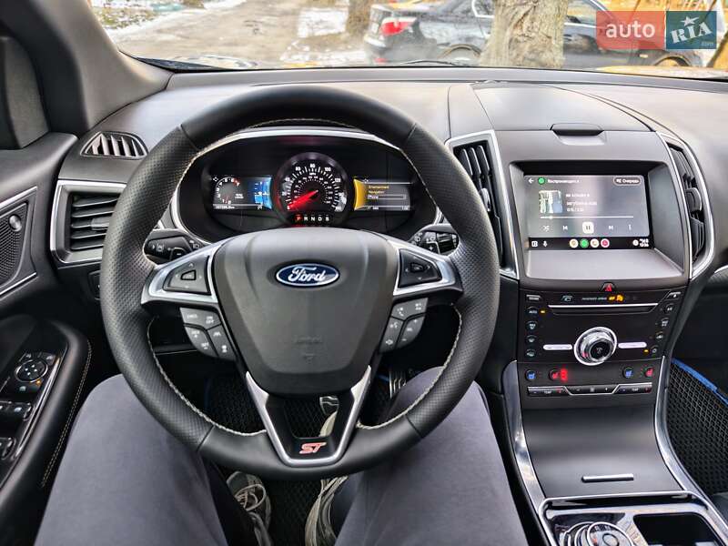 Внедорожник / Кроссовер Ford Edge 2018 в Нововолынске