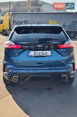Внедорожник / Кроссовер Ford Edge 2018 в 