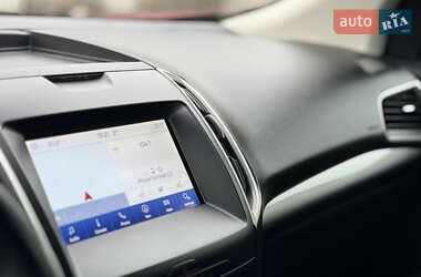 Внедорожник / Кроссовер Ford Edge 2020 в 