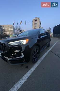 Внедорожник / Кроссовер Ford Edge 2018 в 