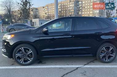 Внедорожник / Кроссовер Ford Edge 2018 в 