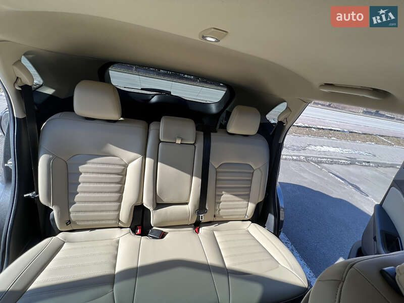 Внедорожник / Кроссовер Ford Edge 2019 в Ровно