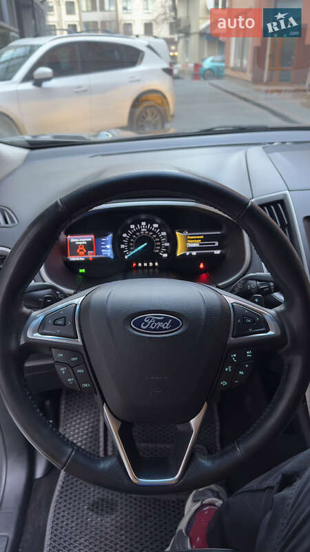 Внедорожник / Кроссовер Ford Edge 2017 в Ивано-Франковске