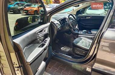 Внедорожник / Кроссовер Ford Edge 2018 в 