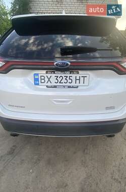 Внедорожник / Кроссовер Ford Edge 2018 в 