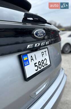 Внедорожник / Кроссовер Ford Edge 2021 в 
