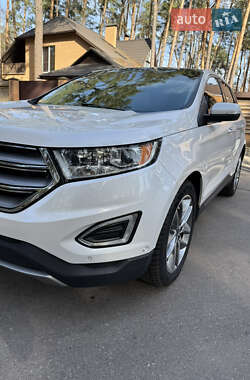 Внедорожник / Кроссовер Ford Edge 2016 в 