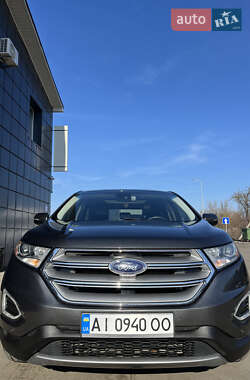 Позашляховик / Кросовер Ford Edge 2016 в 