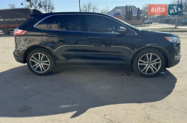 Внедорожник / Кроссовер Ford Edge 2019 в 