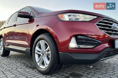 Внедорожник / Кроссовер Ford Edge 2019 в 