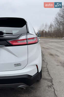 Внедорожник / Кроссовер Ford Edge 2020 в 
