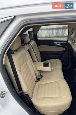 Внедорожник / Кроссовер Ford Edge 2020 в 