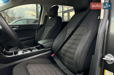Внедорожник / Кроссовер Ford Edge 2019 в 