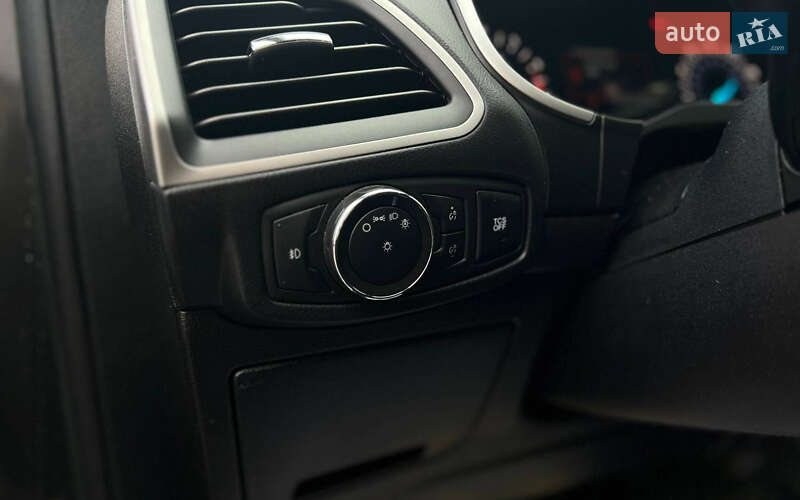Внедорожник / Кроссовер Ford Edge 2019 в Ивано-Франковске