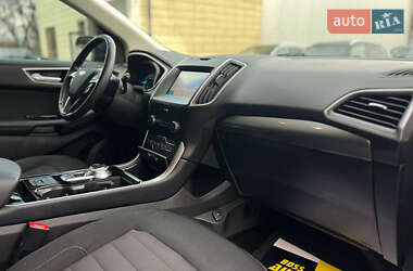 Внедорожник / Кроссовер Ford Edge 2019 в 