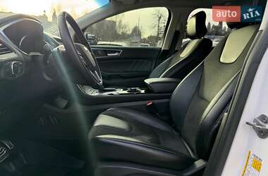 Внедорожник / Кроссовер Ford Edge 2018 в 