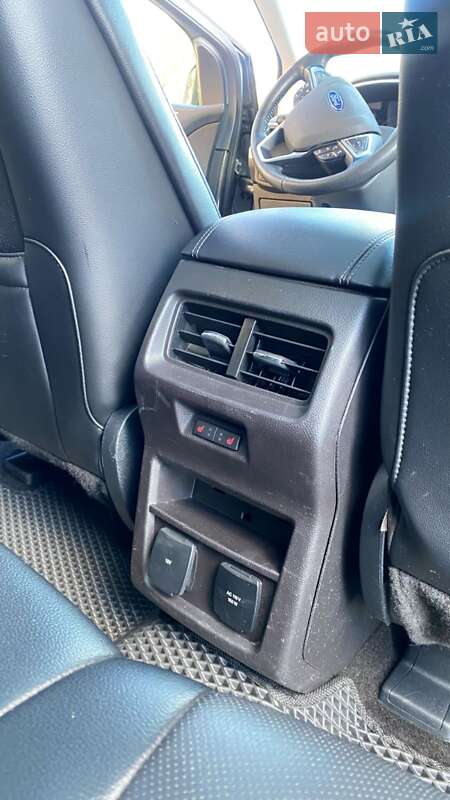 Внедорожник / Кроссовер Ford Edge 2017 в Киеве