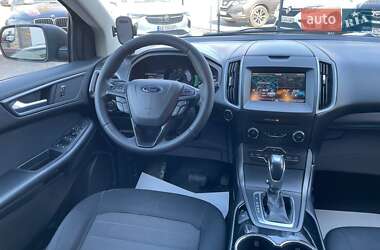 Внедорожник / Кроссовер Ford Edge 2017 в 