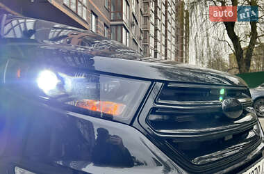 Внедорожник / Кроссовер Ford Edge 2015 в 