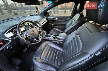 Внедорожник / Кроссовер Ford Edge 2015 в 