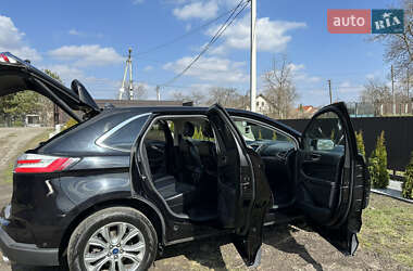 Внедорожник / Кроссовер Ford Edge 2019 в 