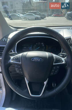 Внедорожник / Кроссовер Ford Edge 2016 в Львове