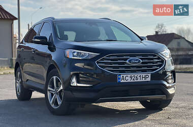 Позашляховик / Кросовер Ford Edge 2019 в 