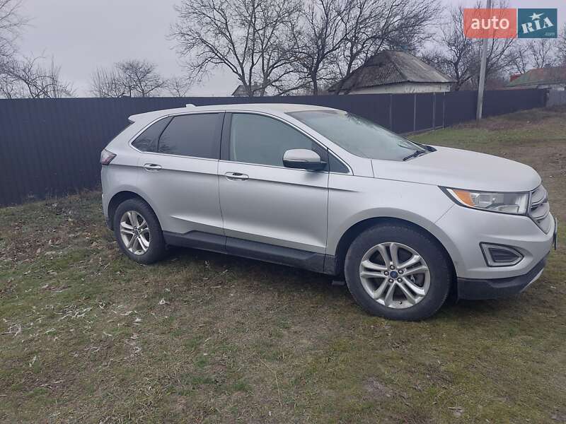 Позашляховик / Кросовер Ford Edge 2015 в Вільному