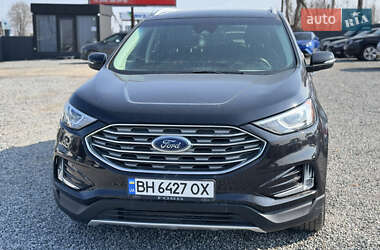 Внедорожник / Кроссовер Ford Edge 2018 в 